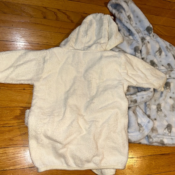 Bundle of 2 baby towels 9 months and 12 + months - Picture 13 of 16